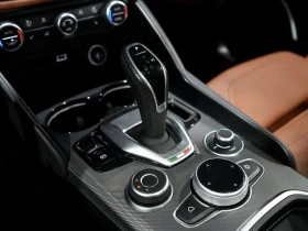 Alfa Romeo Giulia Ti Sport* CARFAX* АвтоКредит* (ЦЕНА ДО БГ), снимка 13