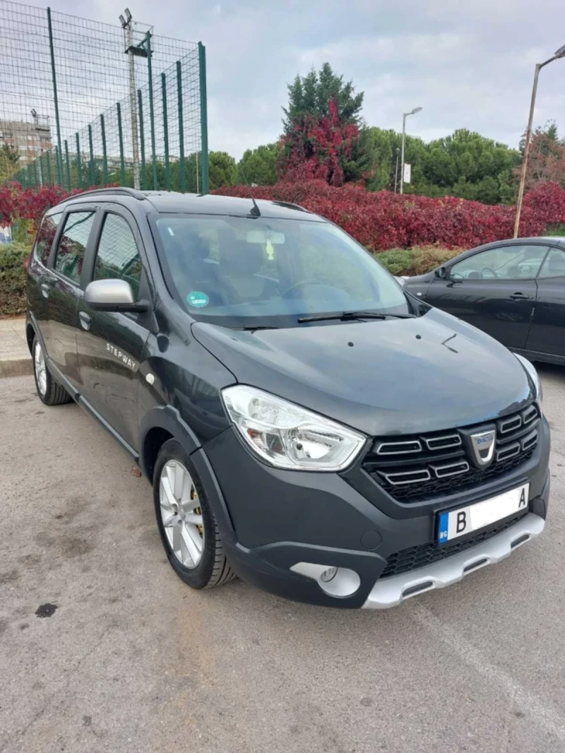 Dacia Lodgy 1.6, снимка 2 - Автомобили и джипове - 47940872