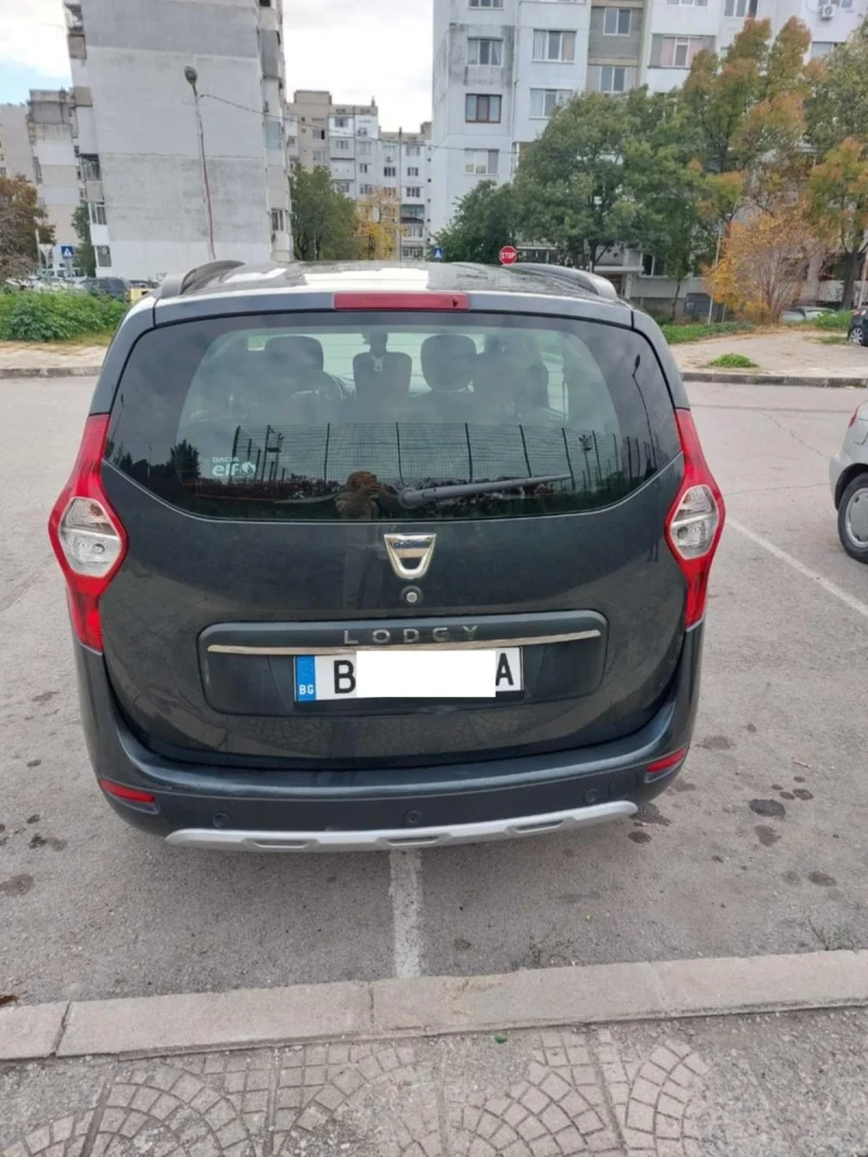 Dacia Lodgy 1.6, снимка 4 - Автомобили и джипове - 47940872