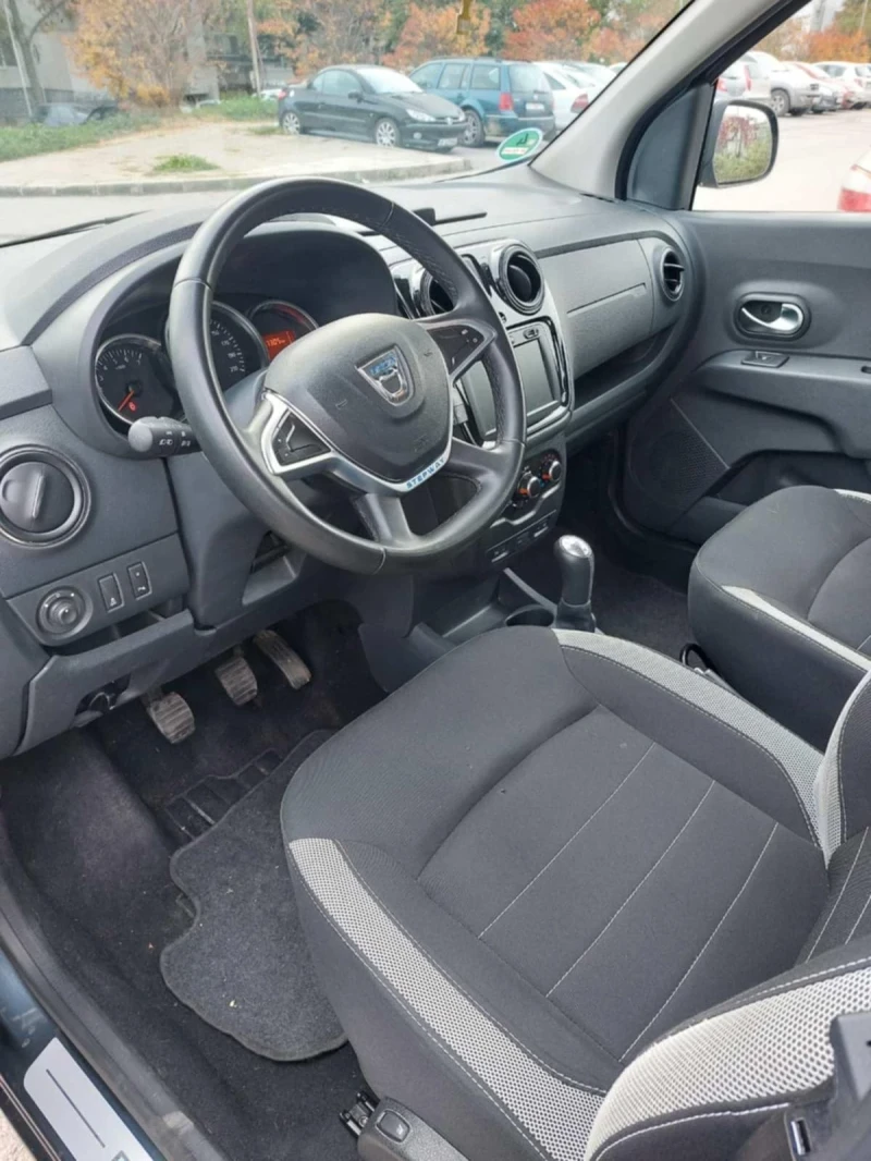 Dacia Lodgy 1.6, снимка 10 - Автомобили и джипове - 47940872