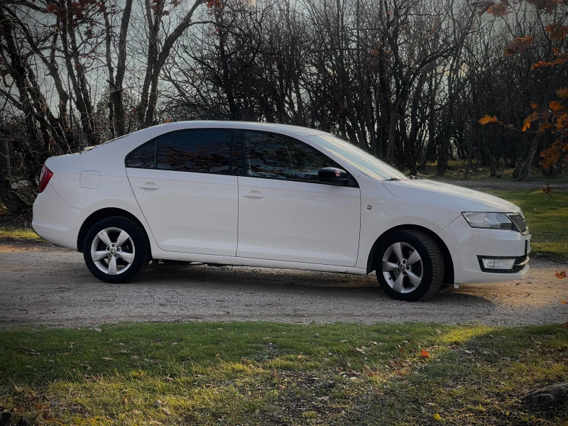 Skoda Rapid 1.6 TDI, снимка 8 - Автомобили и джипове - 48368331