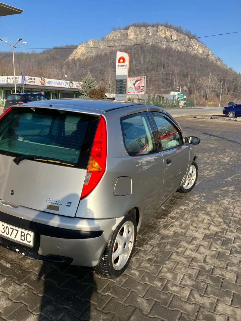 Fiat Punto, снимка 3 - Автомобили и джипове - 48772139