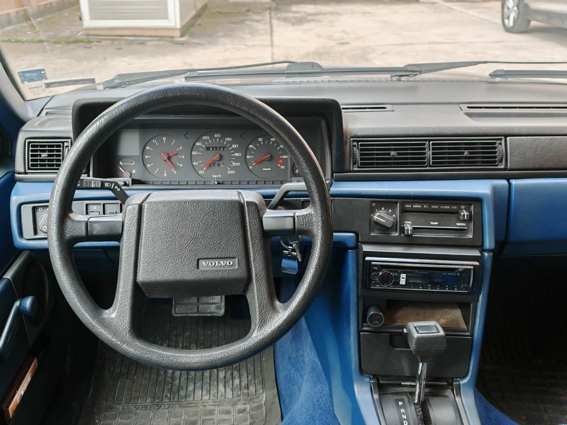 Volvo 740 GLE, снимка 17 - Автомобили и джипове - 48930951