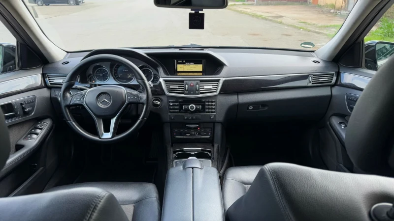 Mercedes-Benz E 350, снимка 10 - Автомобили и джипове - 50808402