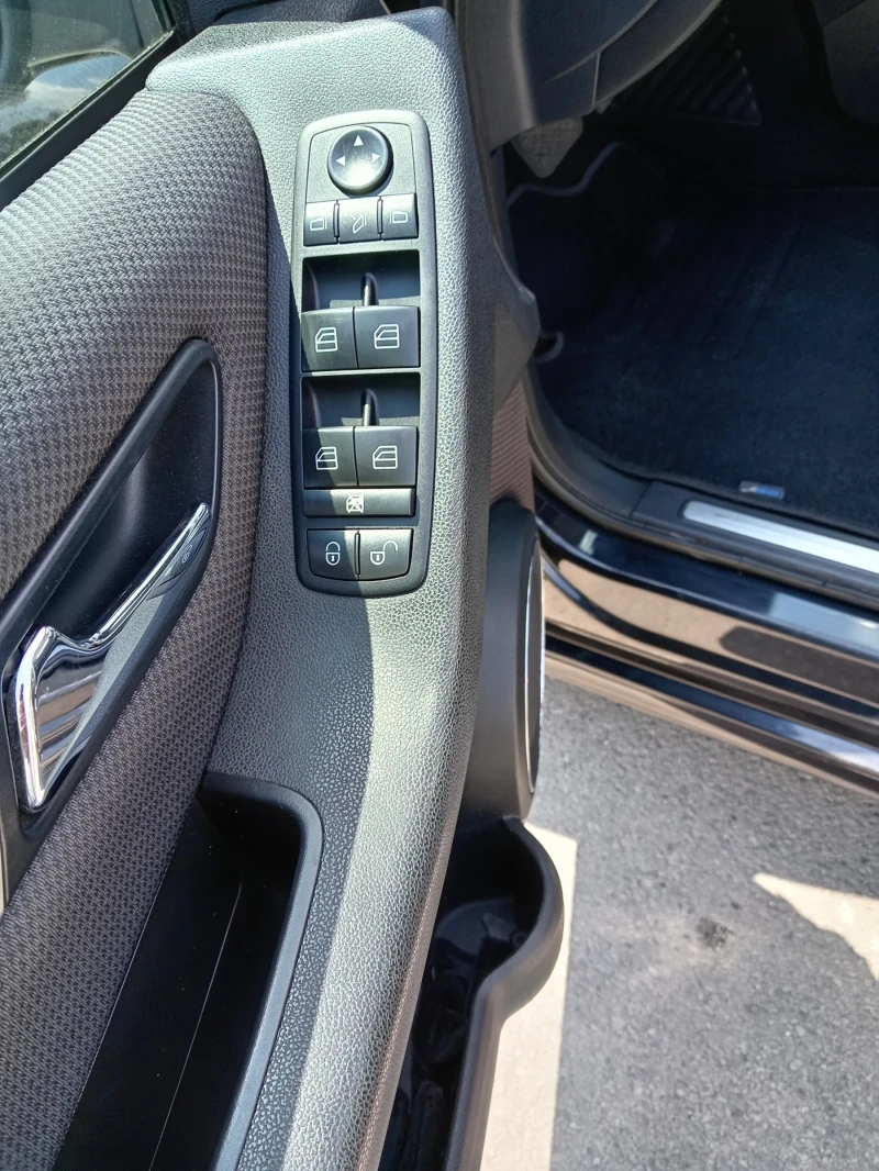 Mercedes-Benz A 180 2.0 CDI AVANTGARDE, снимка 17 - Автомобили и джипове - 52309842