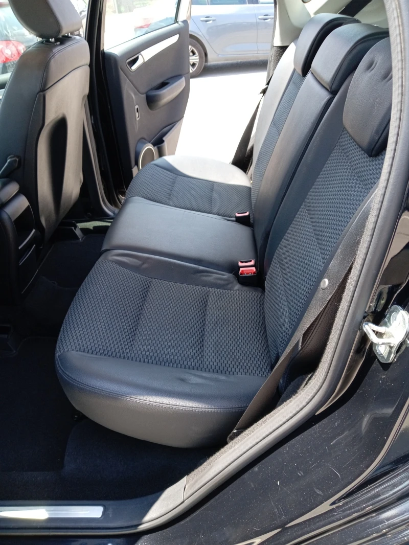 Mercedes-Benz A 180 2.0 CDI AVANTGARDE, снимка 10 - Автомобили и джипове - 52309842