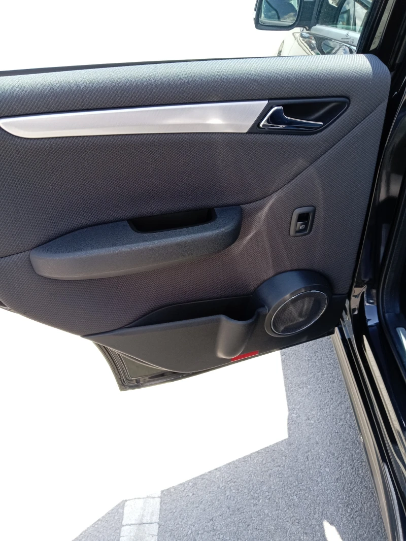 Mercedes-Benz A 180 2.0 CDI AVANTGARDE, снимка 11 - Автомобили и джипове - 52309842