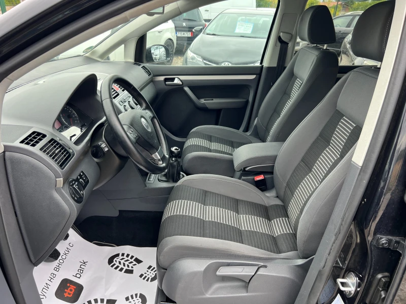 VW Touran, снимка 8 - Автомобили и джипове - 51864141