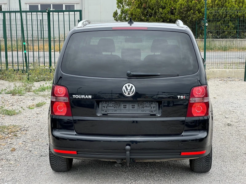 VW Touran, снимка 5 - Автомобили и джипове - 51864141