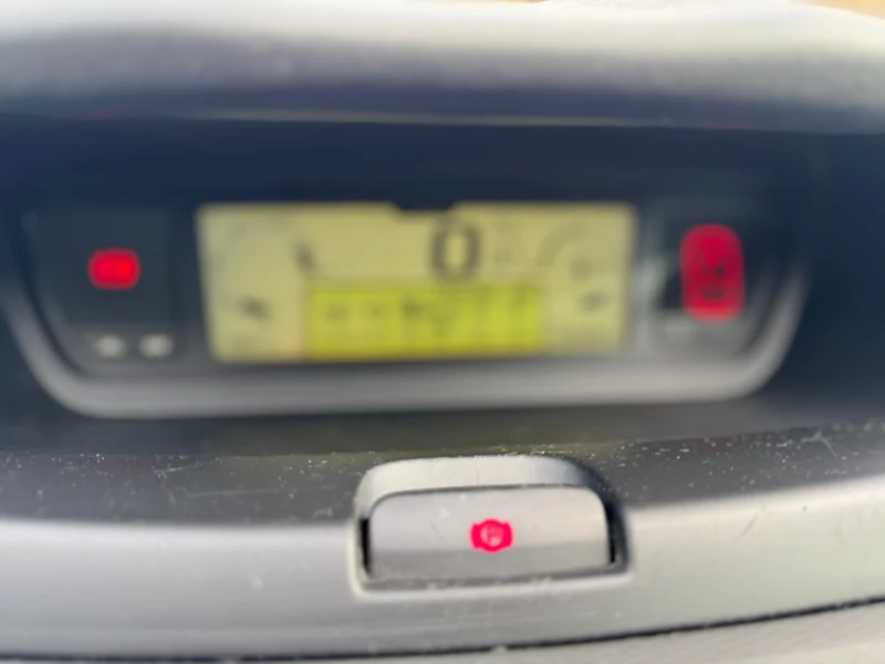 Citroen C4 Picasso GRAND 6+ 1, снимка 10 - Автомобили и джипове - 52208427