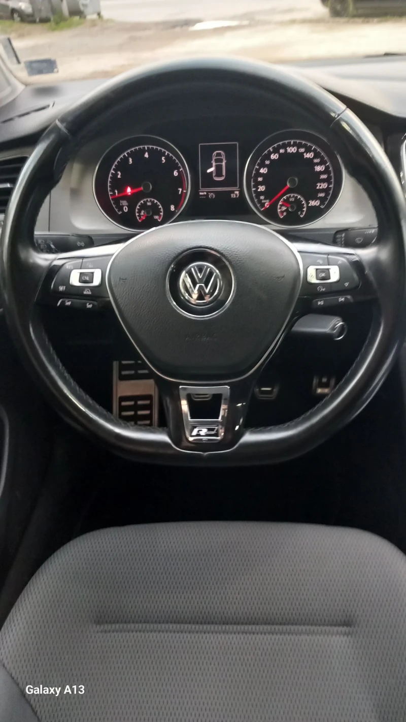 VW Golf 1.4 TSI R-Line, снимка 5 - Автомобили и джипове - 52696298