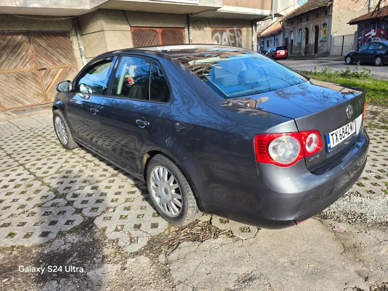VW Jetta, снимка 5 - Автомобили и джипове - 52821509