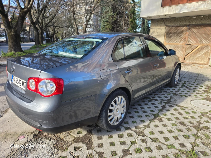 VW Jetta, снимка 4 - Автомобили и джипове - 52821509