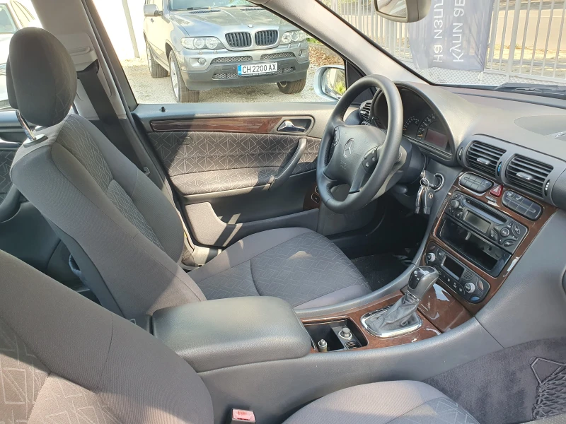 Mercedes-Benz C 240 ГАЗ/БЕНЗИН/, снимка 15 - Автомобили и джипове - 53160649