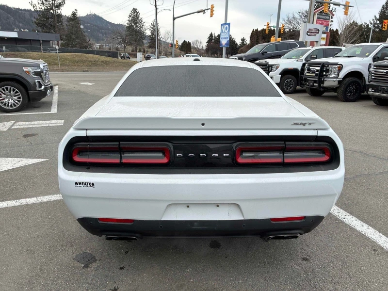 Dodge Challenger SRT 392 С РЕГИСТРАЦИЯ & АВТО КРЕДИТ , снимка 4 - Автомобили и джипове - 53261178