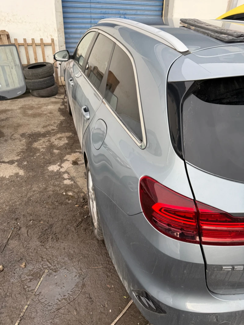 Kia Ceed 1.4, снимка 3 - Автомобили и джипове - 53355468