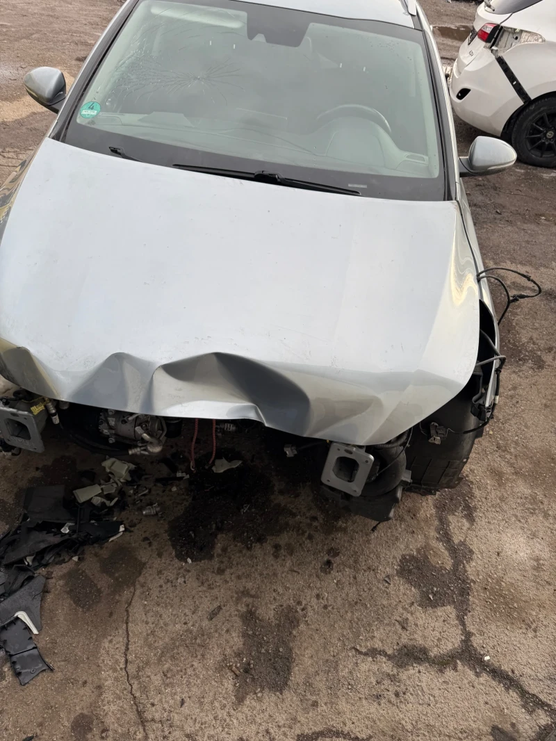 Kia Ceed 1.4, снимка 5 - Автомобили и джипове - 53355468