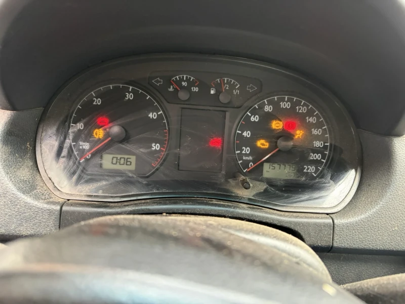 VW Polo 1.9SDI, снимка 9 - Автомобили и джипове - 53485818