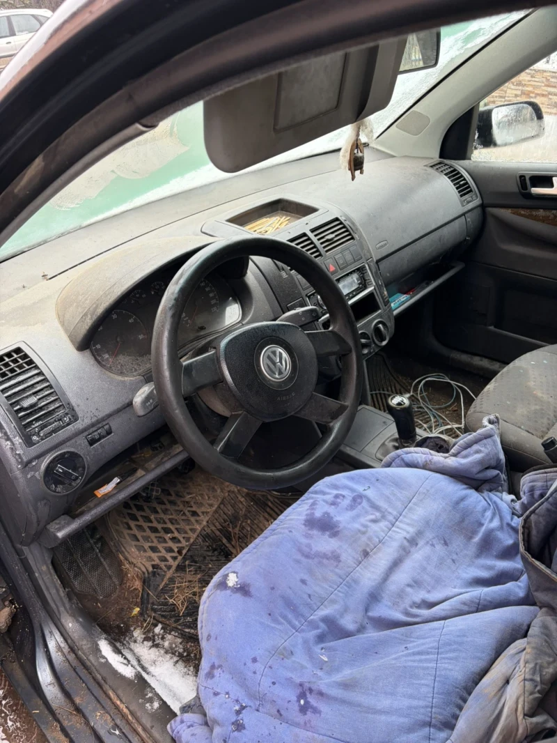 VW Polo 1.9SDI, снимка 8 - Автомобили и джипове - 53485818