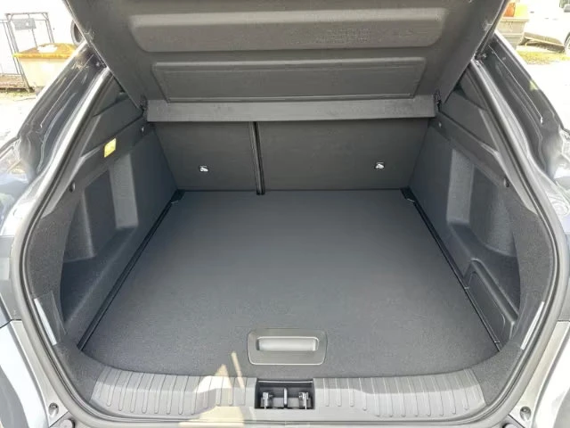 Renault Arkana НОВ!/1.6HEV/143HP/TECHNO/360/NAVI/LED/KLESS/710g, снимка 13 - Автомобили и джипове - 53163130