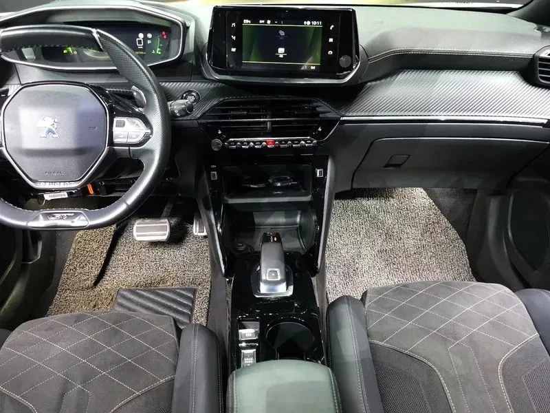 Peugeot 2008, снимка 7 - Автомобили и джипове - 56688386