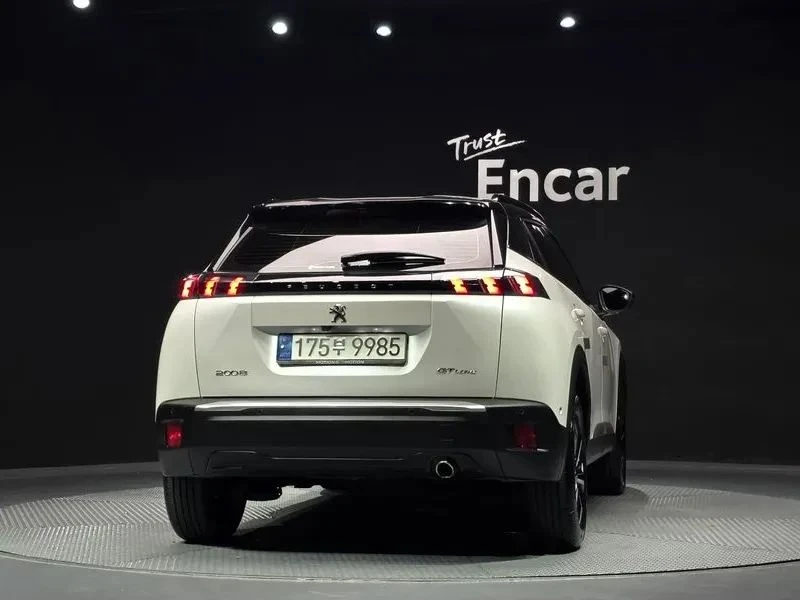 Peugeot 2008, снимка 4 - Автомобили и джипове - 56688386