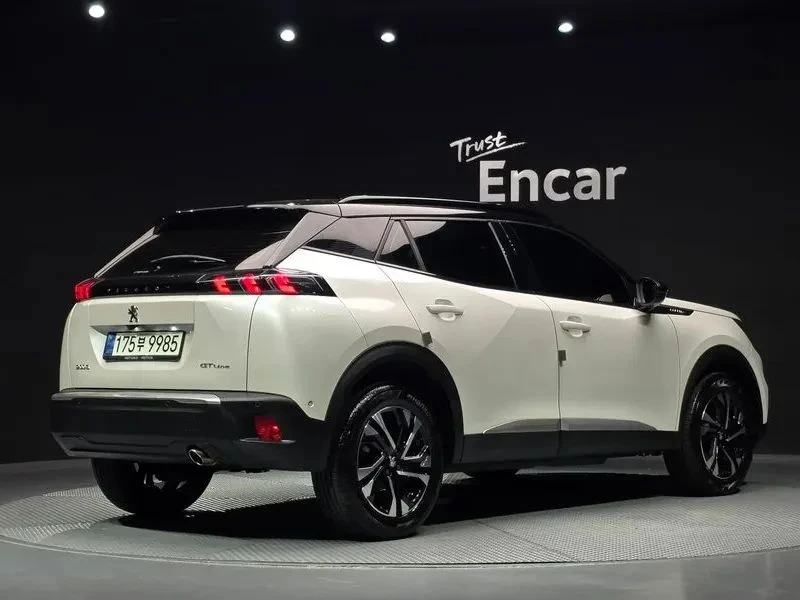 Peugeot 2008, снимка 2 - Автомобили и джипове - 56688386
