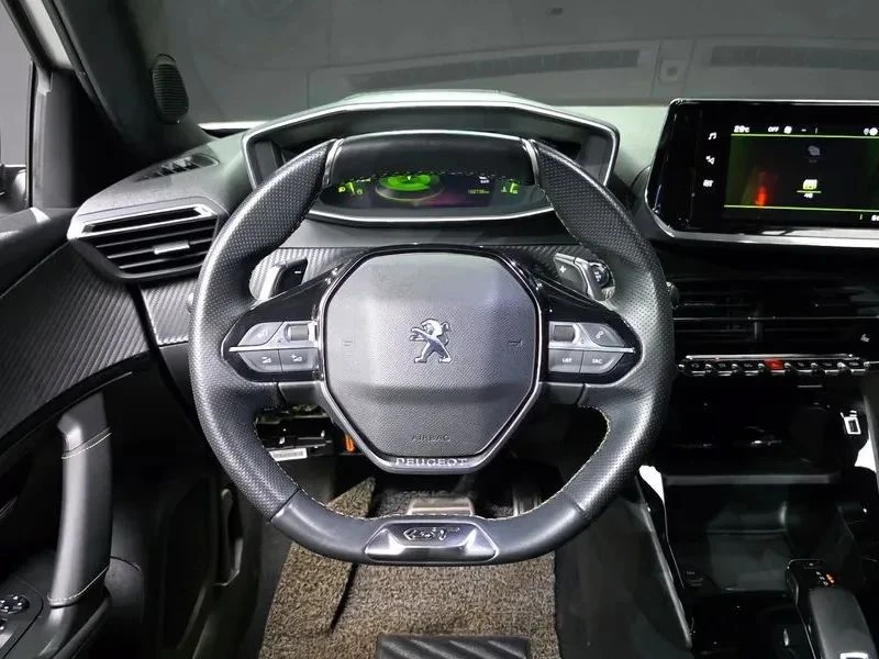 Peugeot 2008, снимка 13 - Автомобили и джипове - 56688386