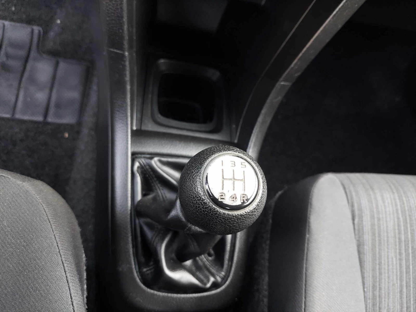 Suzuki Swift 1, 2i 4x4  | Mobile.bg   12