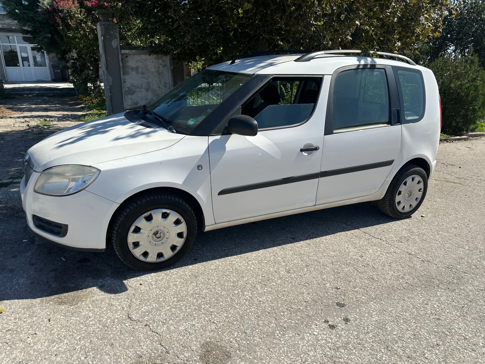 Skoda Roomster 1.9tdi bsw 105кс - изображение 2