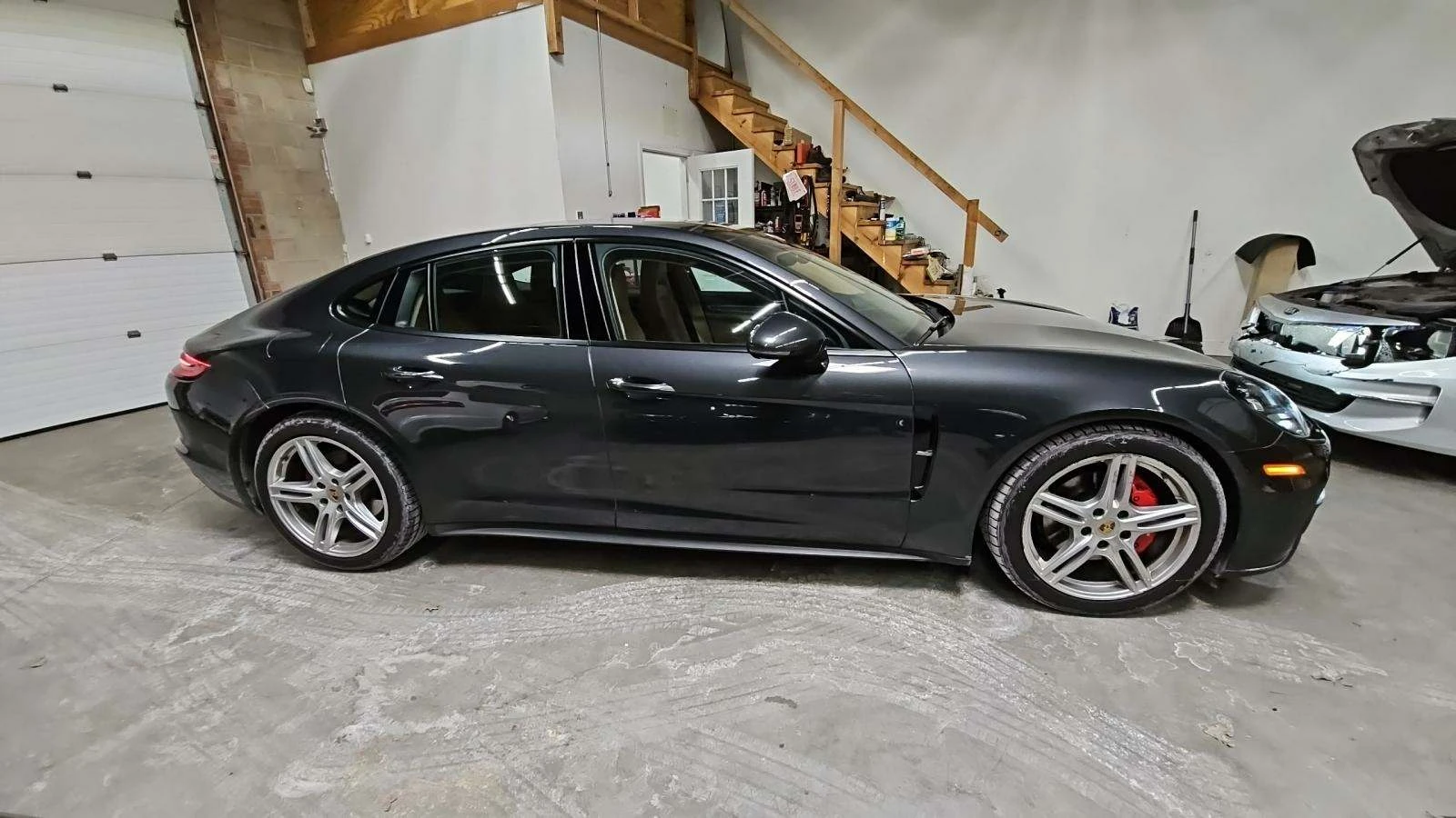 Porsche Panamera 4* DIGITAL* DISTRONIK* LANE ASSIST* BOSE* ПОДГРЕВ* - изображение 6