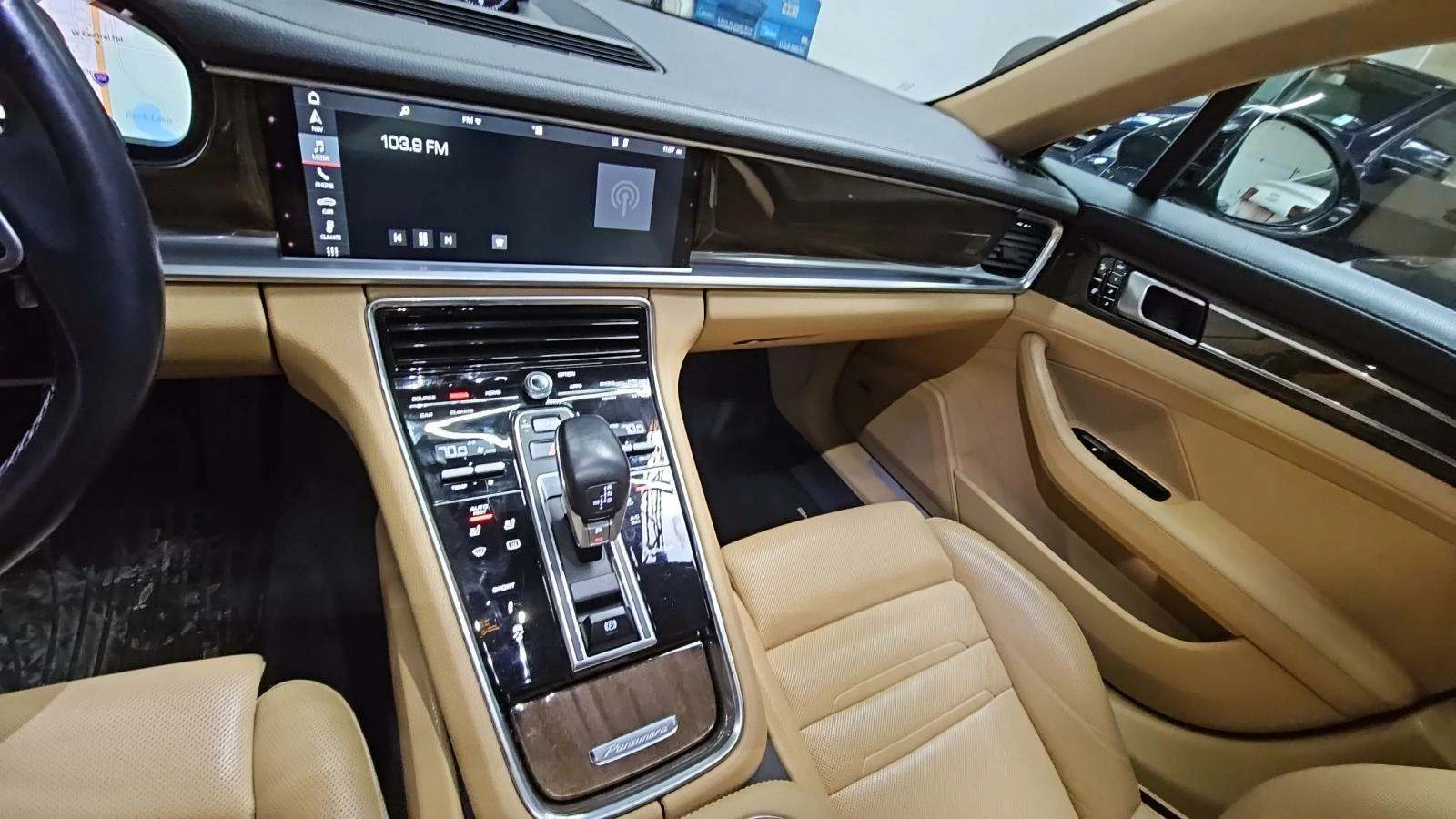 Porsche Panamera 4* DIGITAL* DISTRONIK* LANE ASSIST* BOSE* ПОДГРЕВ* - изображение 9