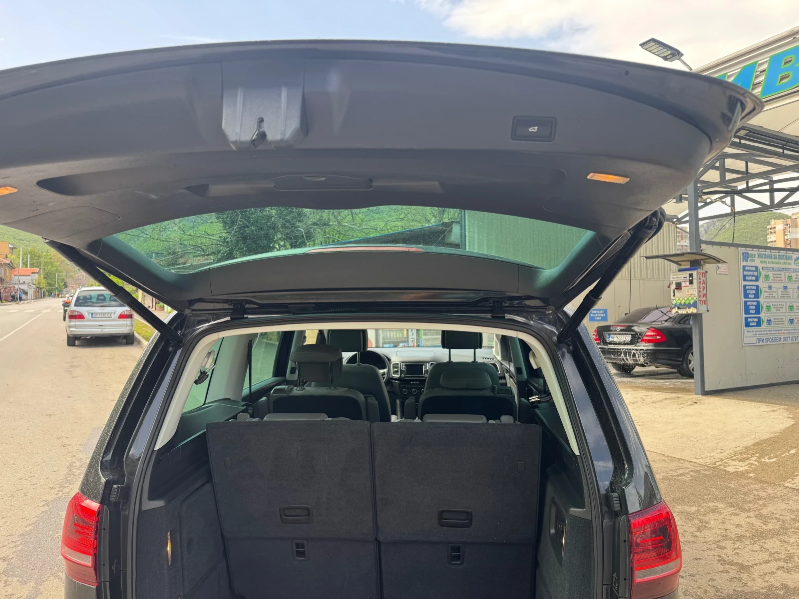 VW Sharan Всички екстри - изображение 5