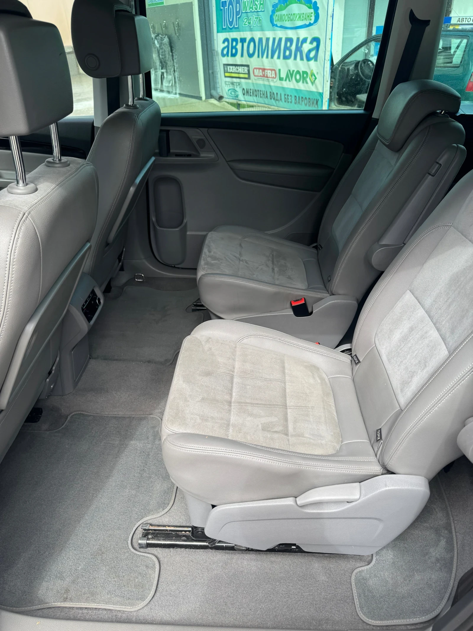 VW Sharan Всички екстри - изображение 8