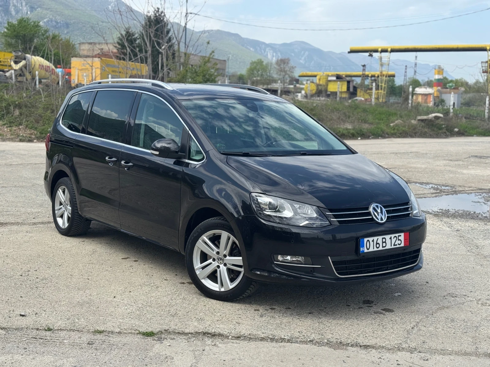 VW Sharan Всички екстри - изображение 4