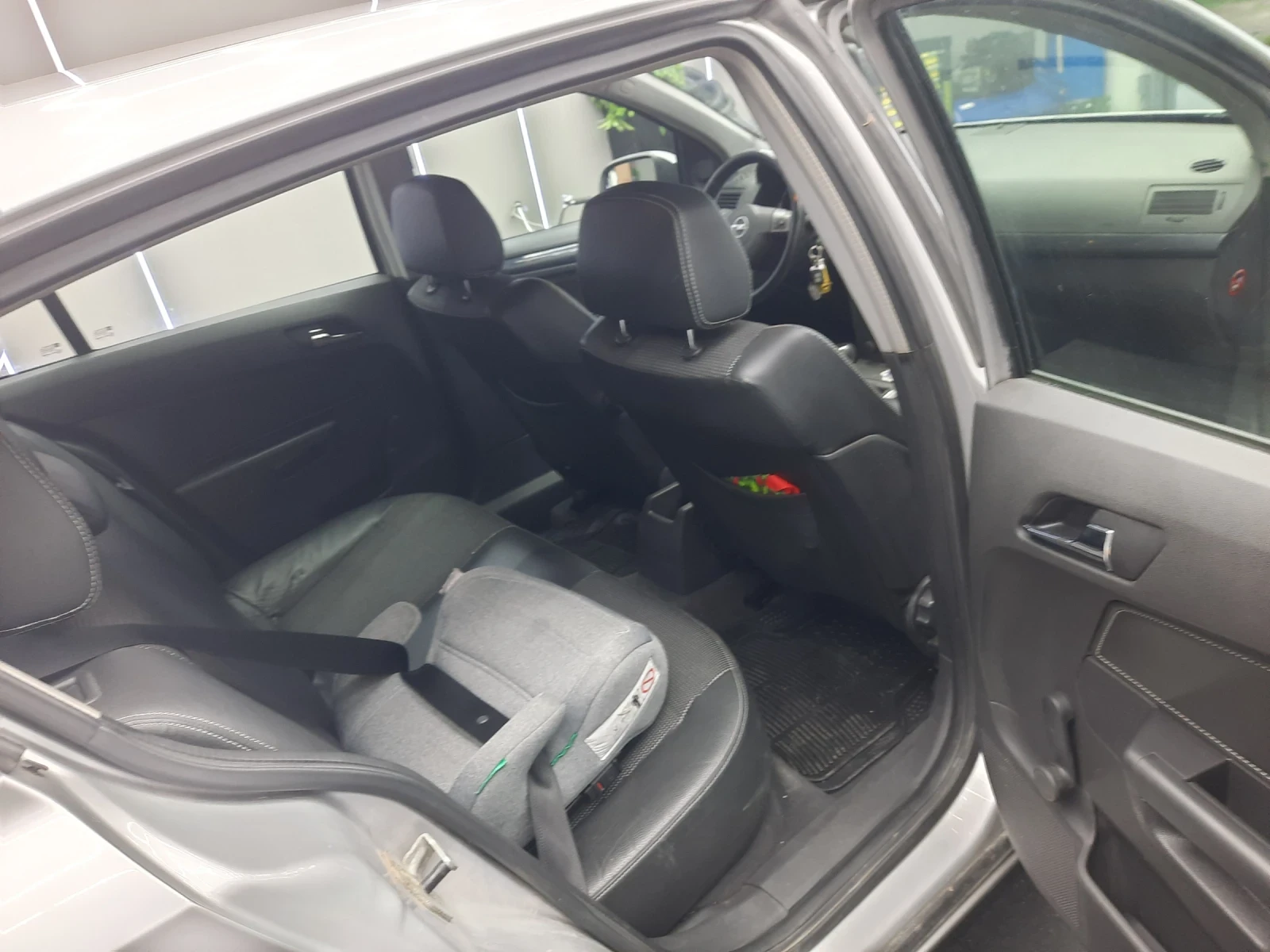 Opel Astra 2.0 TURBO - изображение 8