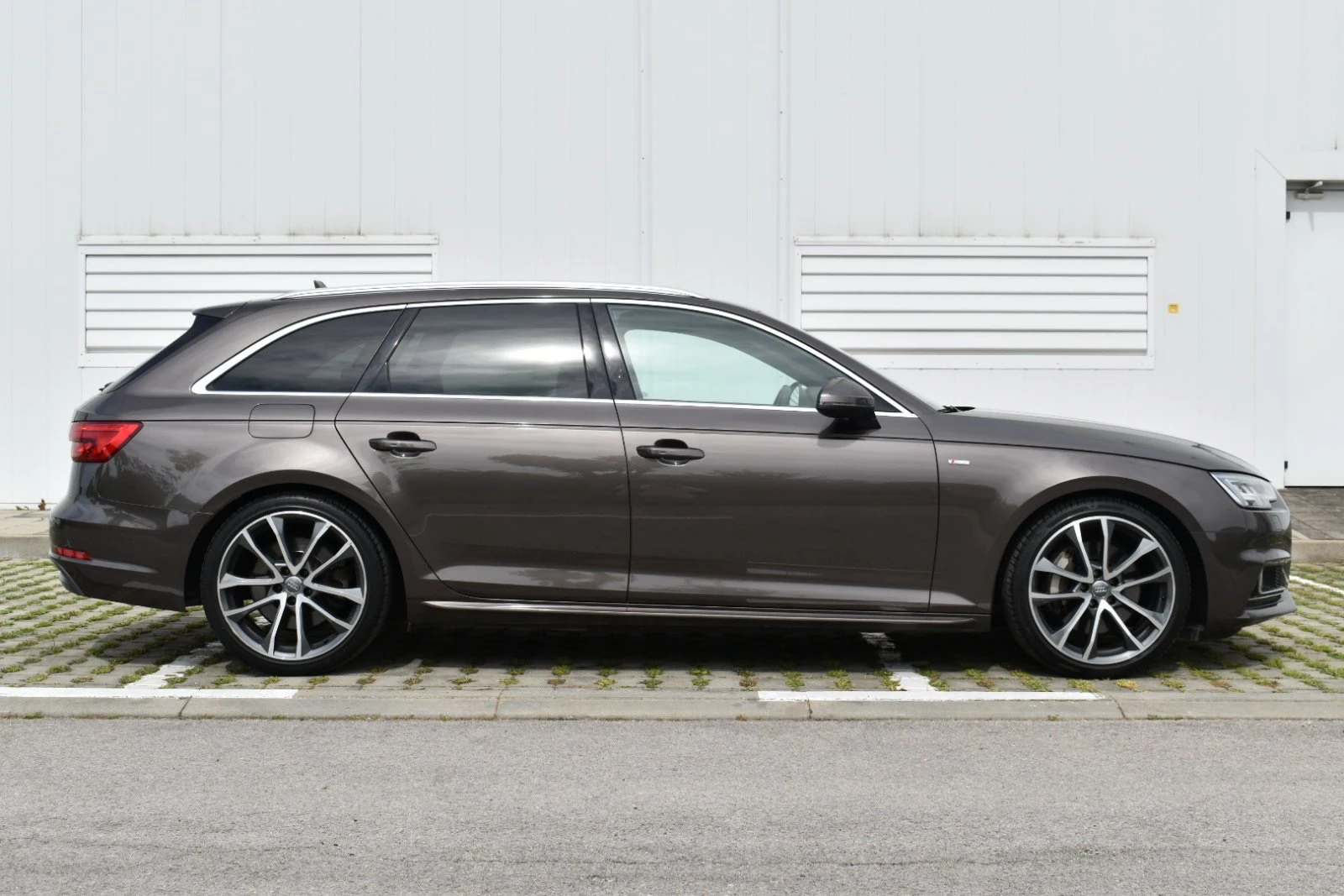 Audi A4 Sline!!!272кс!!! - изображение 5