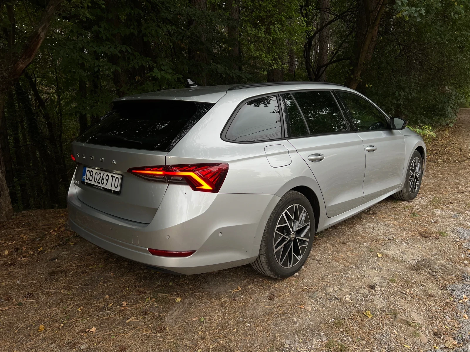 Skoda Octavia 2.0TDI KEYLESS CANTON HEADUP CAMERA ПЕЧКА - изображение 4