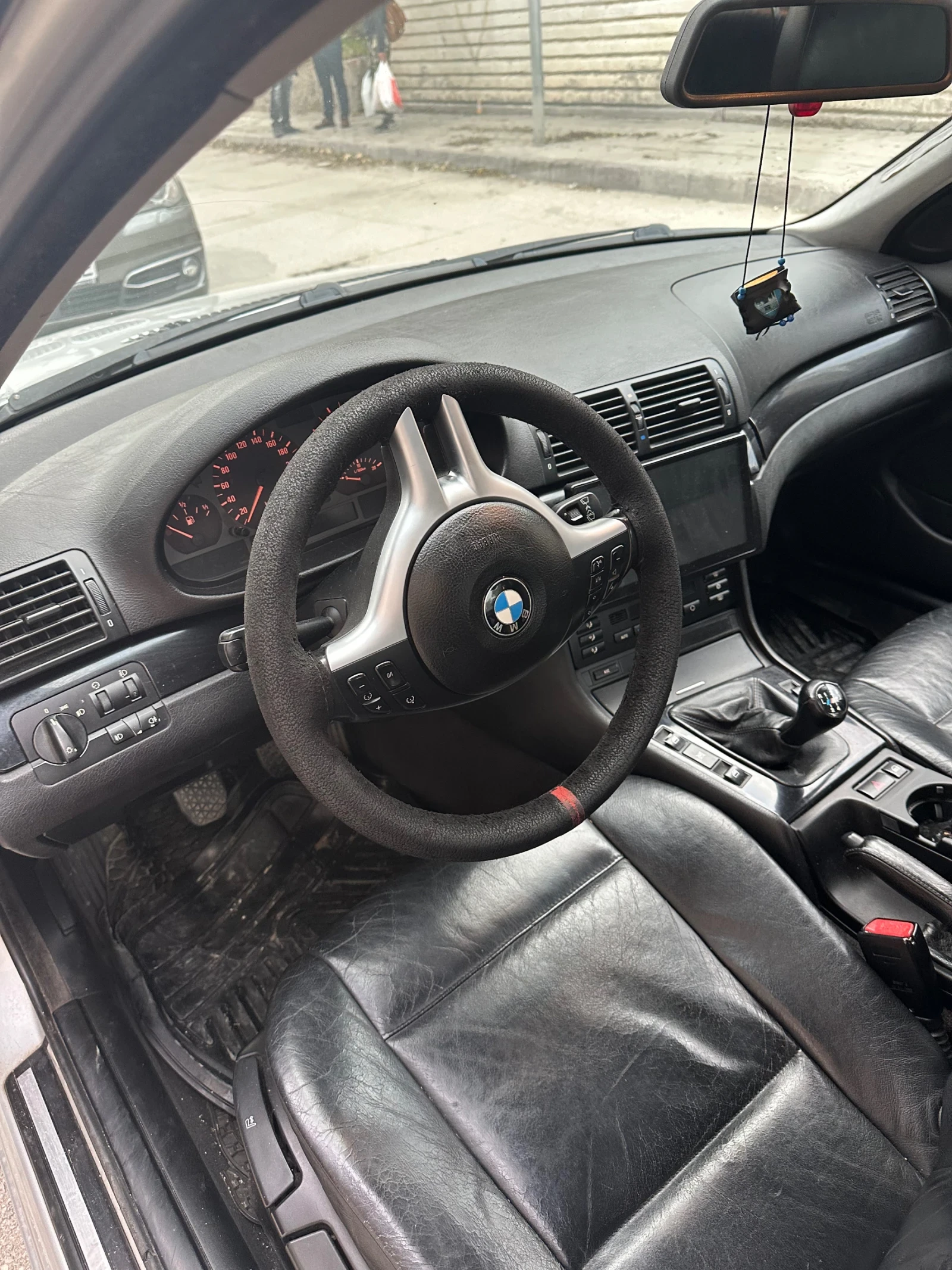 BMW 320  - изображение 2