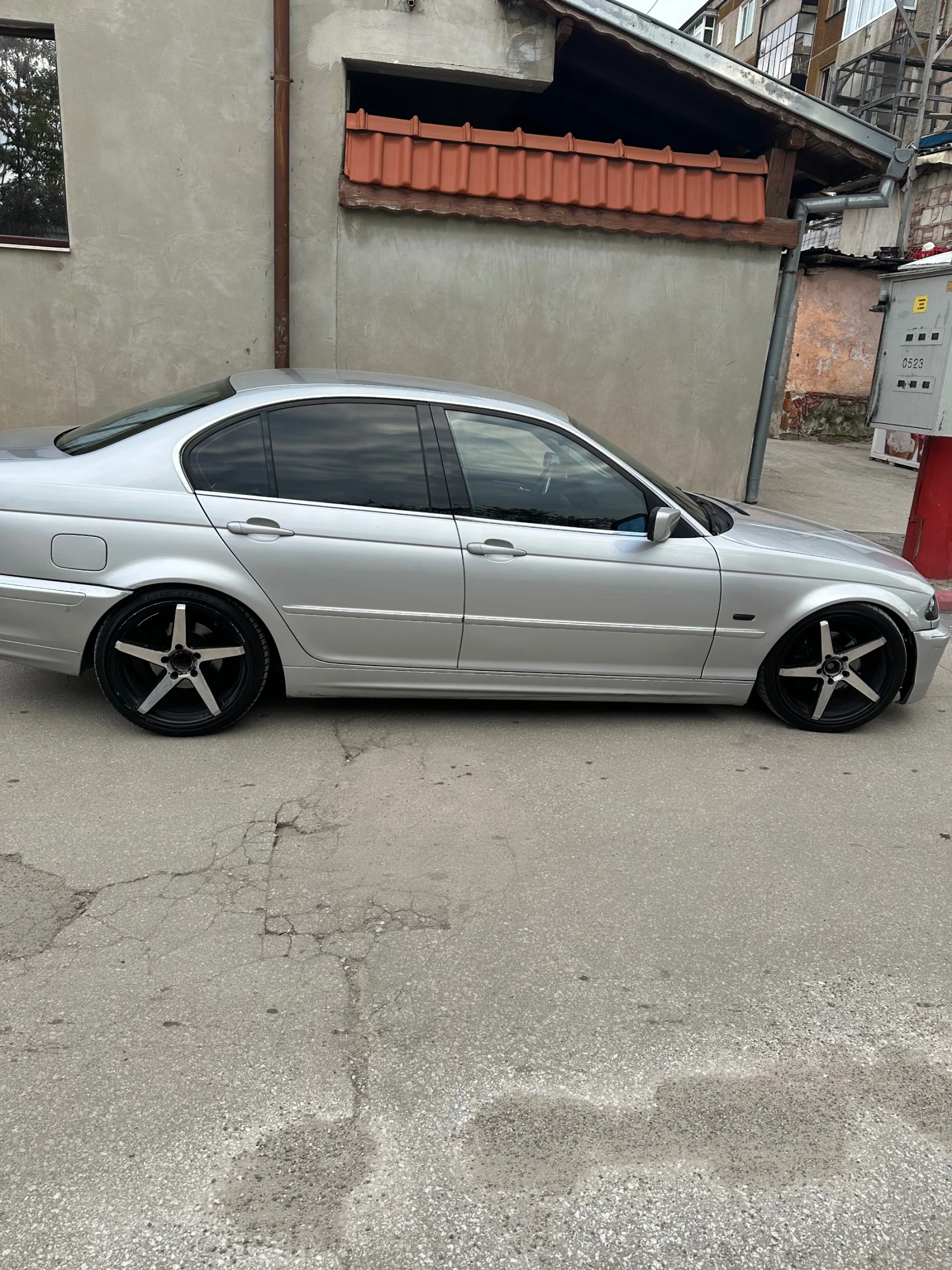 BMW 320  - изображение 3