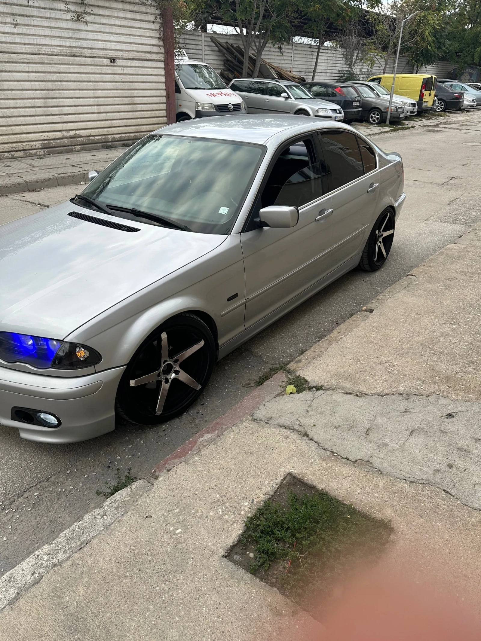 BMW 320  - изображение 7