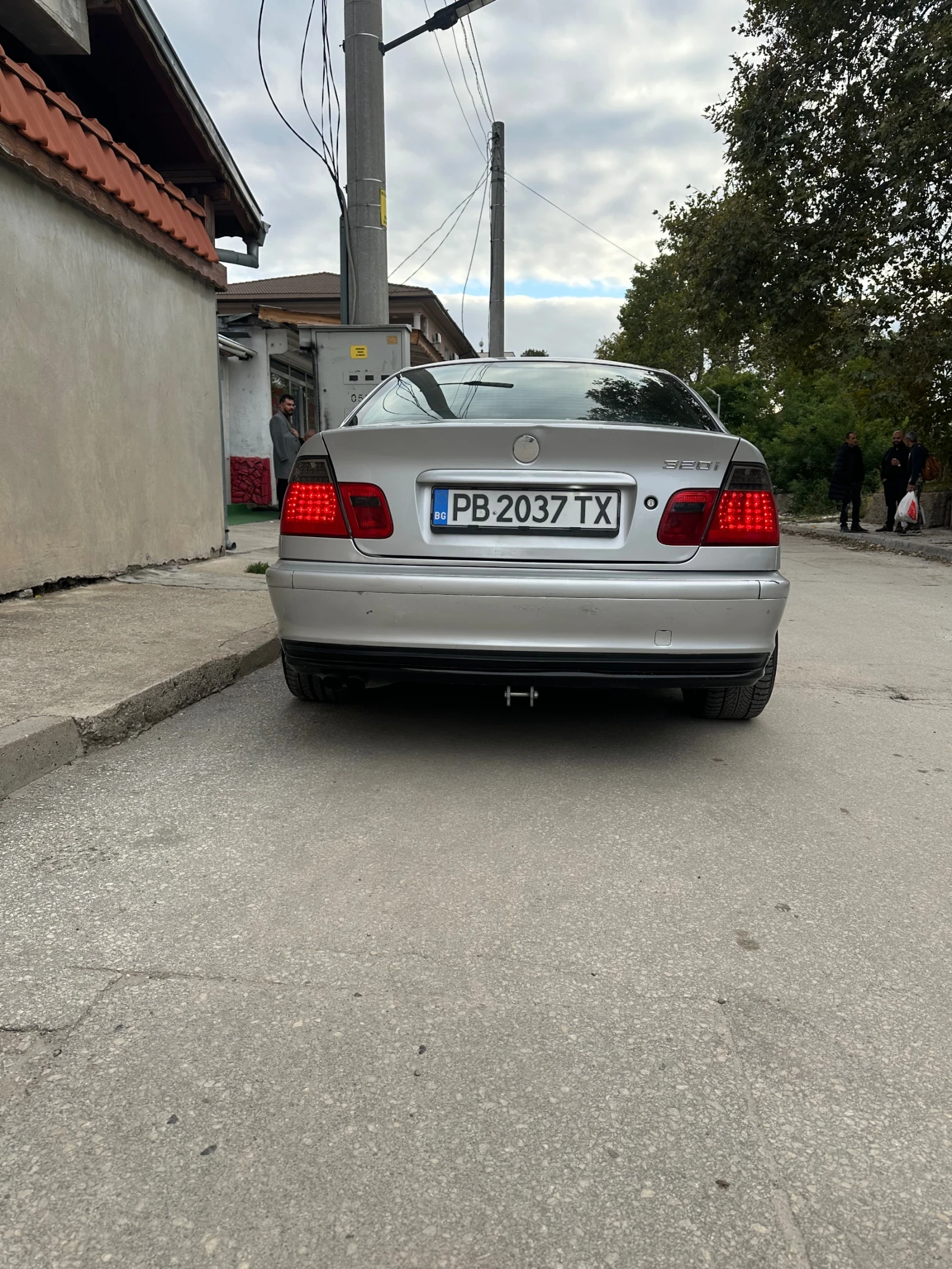 BMW 320  - изображение 4