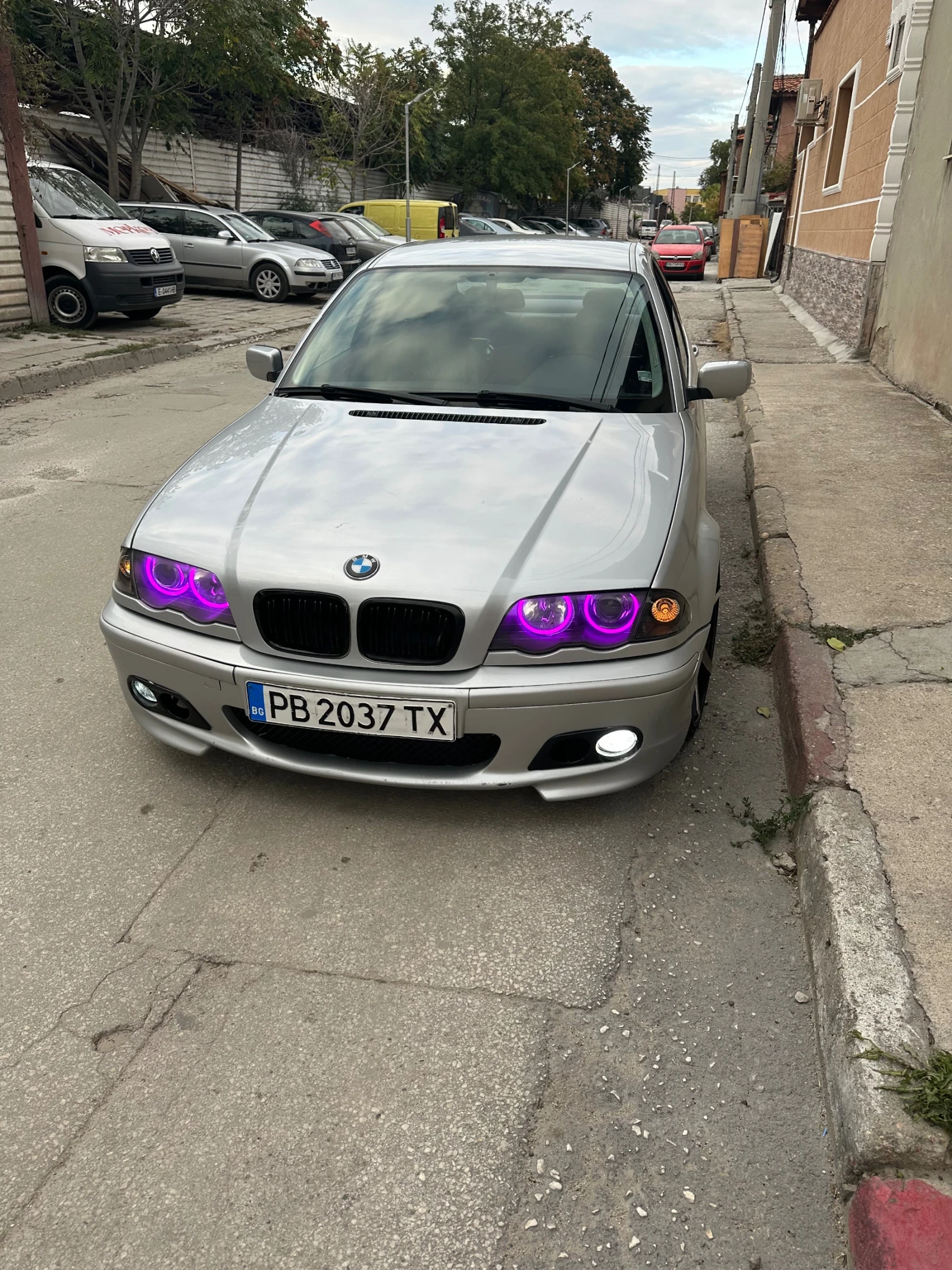 BMW 320  - изображение 6