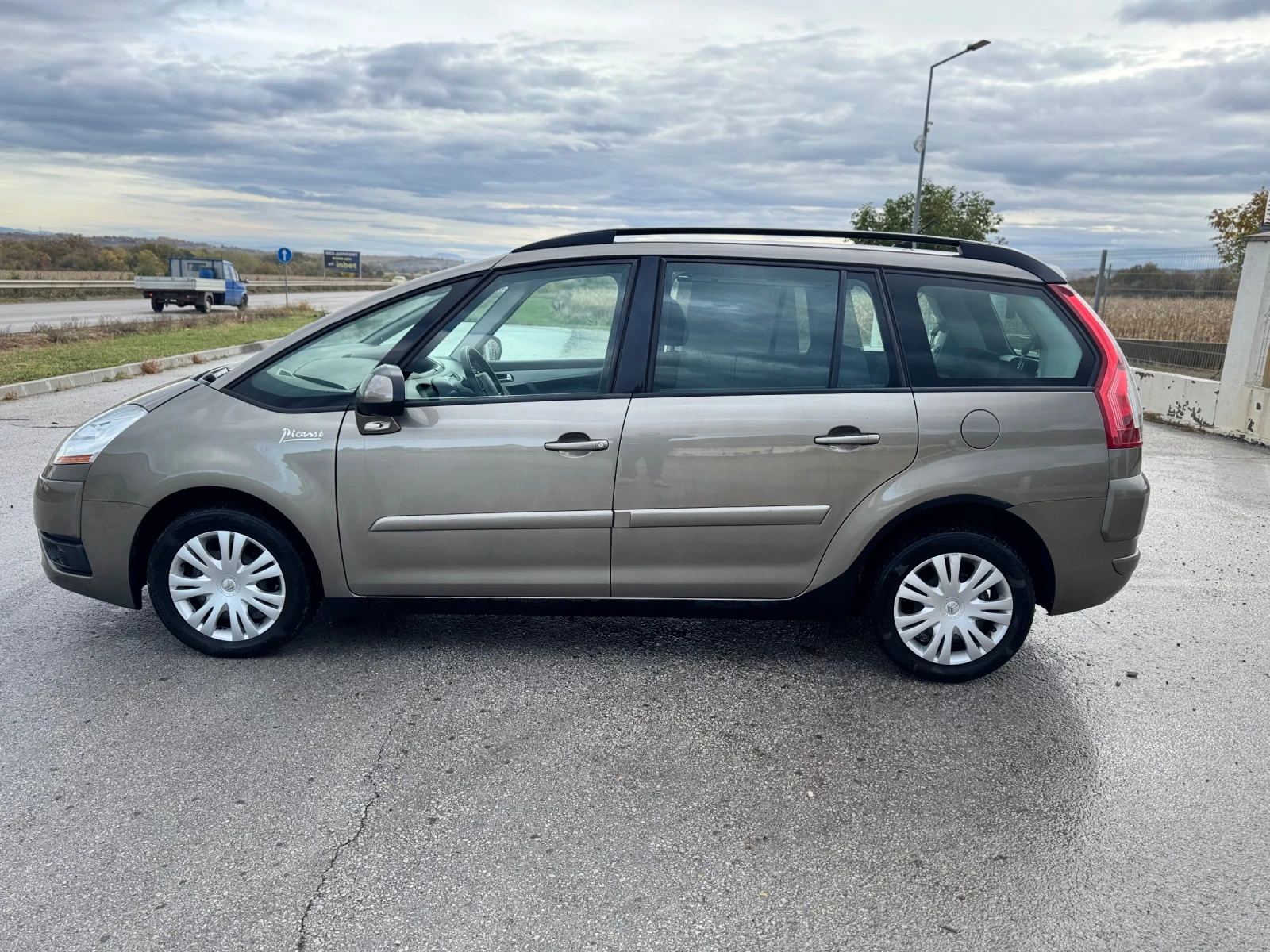Citroen C4 Picasso GRAND 6+ 1 - изображение 3