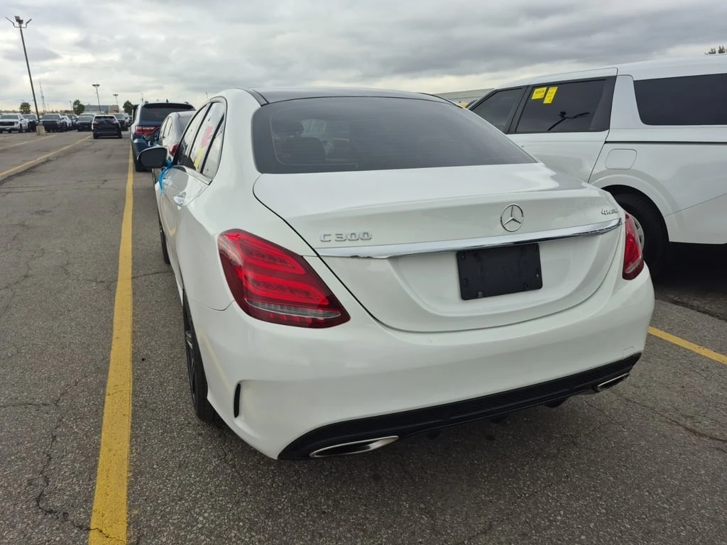 Mercedes-Benz C 300 * CARFAX * БЕЗ ПЪРВОНАЧАЛНА ВНОСКА - изображение 2