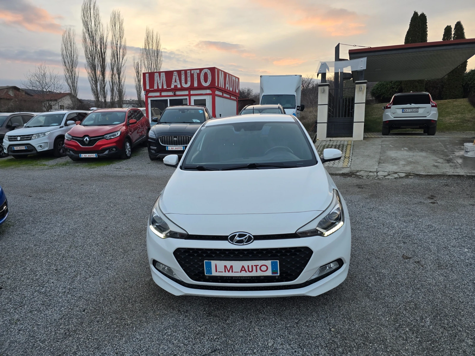 Hyundai I20 1.2i-85k.c-EURO-6 - изображение 2