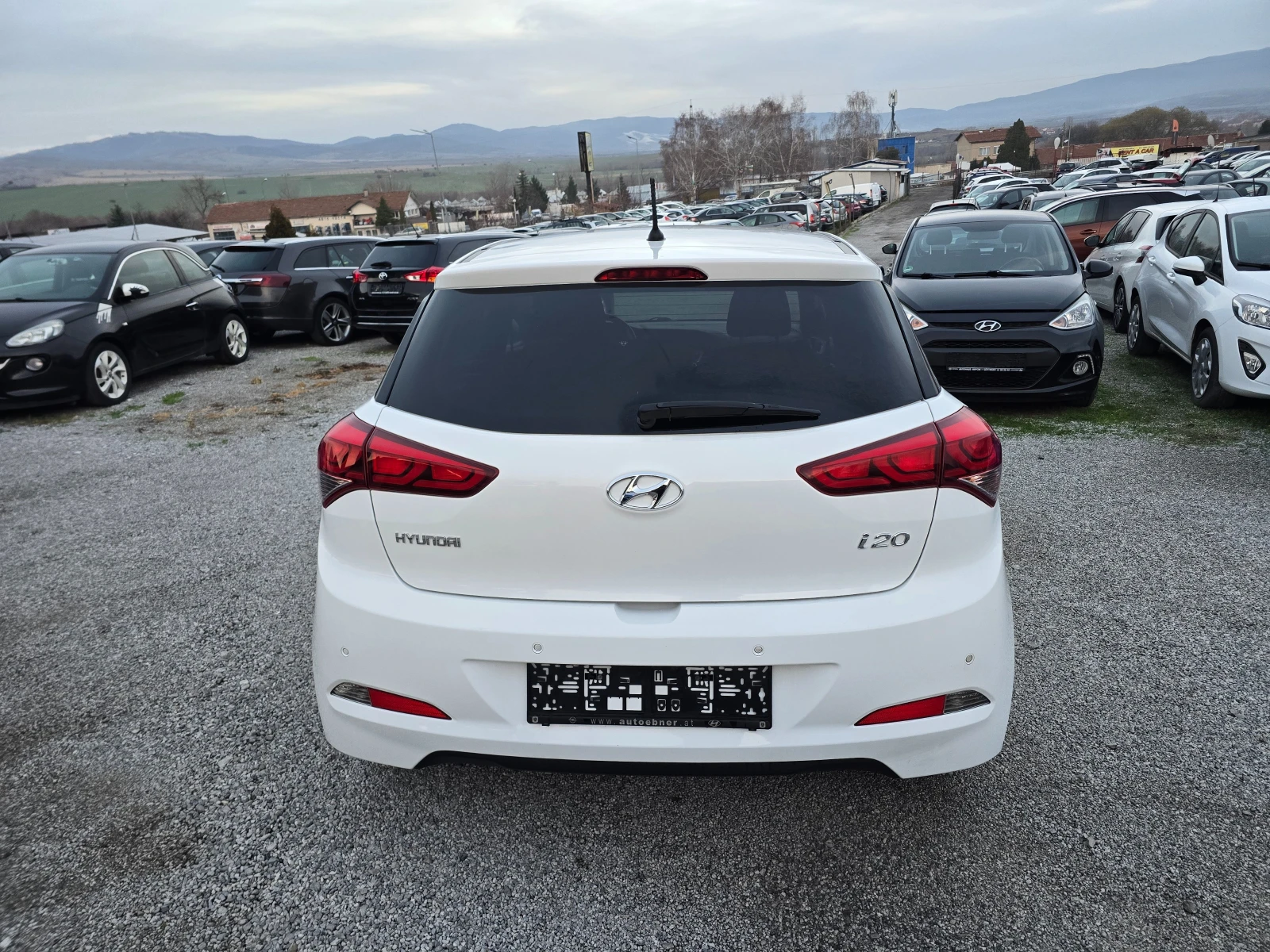 Hyundai I20 1.2i-85k.c-EURO-6 - изображение 6