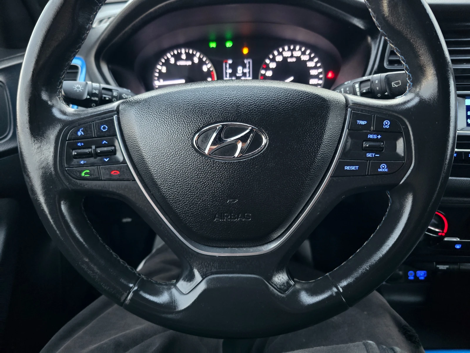 Hyundai I20 1.2i-85k.c-EURO-6 | Mobile.bg   13