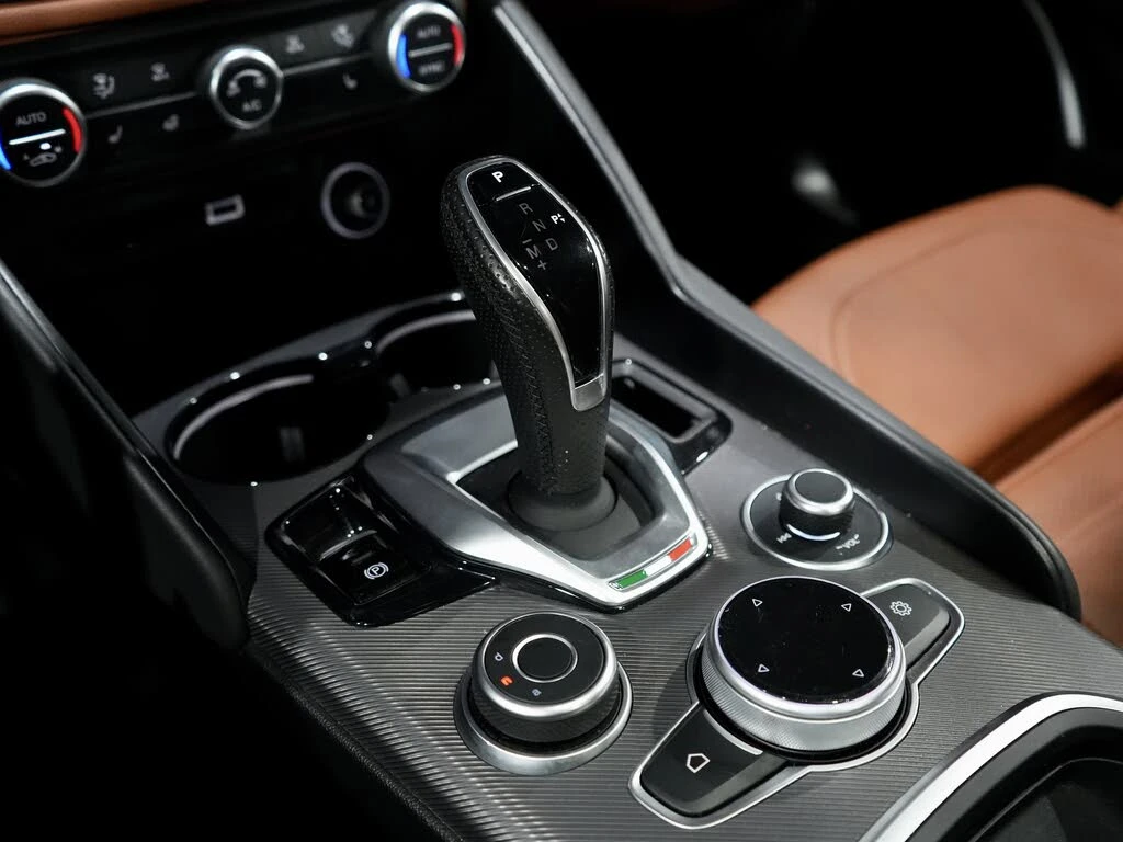 Alfa Romeo Giulia Ti Sport* CARFAX* ����������* (���� �� ��) | Mobile.bg � ����������� 13