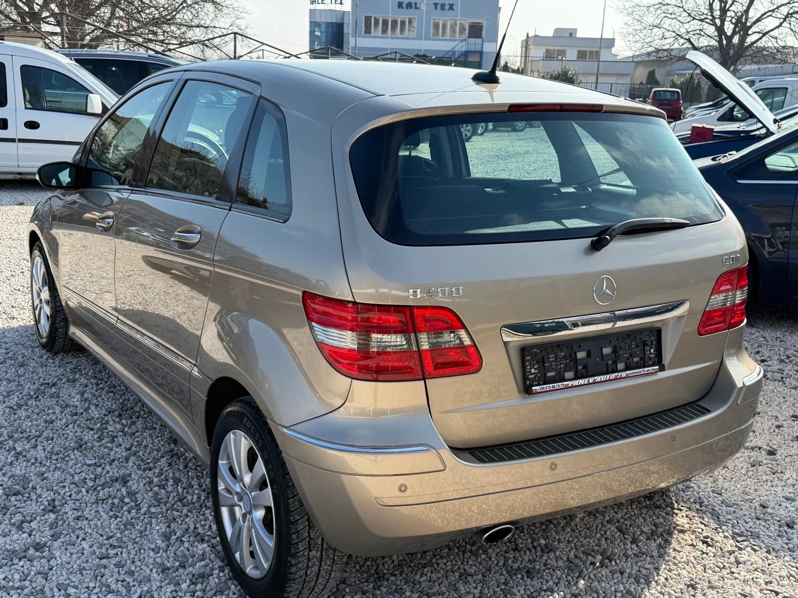 Mercedes-Benz B 200 АВТОМАТИК, снимка 4 - Автомобили и джипове - 53822837